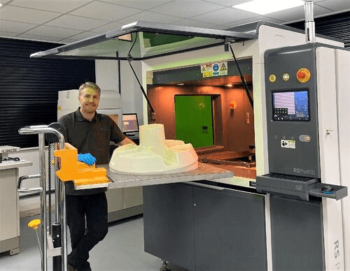 This Sla Machine is a First in the Uk and Uses Somos Evolve 128, the Durable Stereolithography Material That Produces Robust, Accurate, and High-detailed Parts.