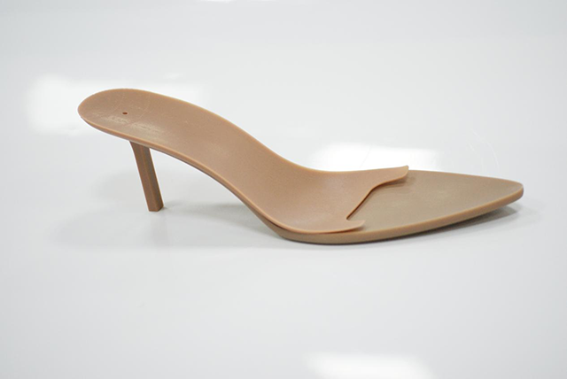 3D_printed_shoe_sole_wooden_mold.png
